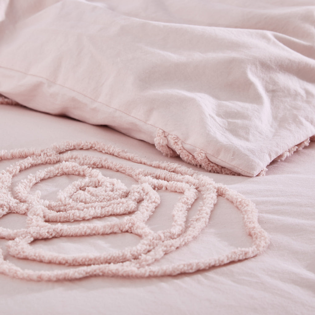 Betsey Johnson Rambling Rose Pink Twin Duvet Cover Bonus Set